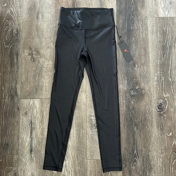 NWT! Mono B Faux Pebble Leather Leggings - Picture 2 of 5